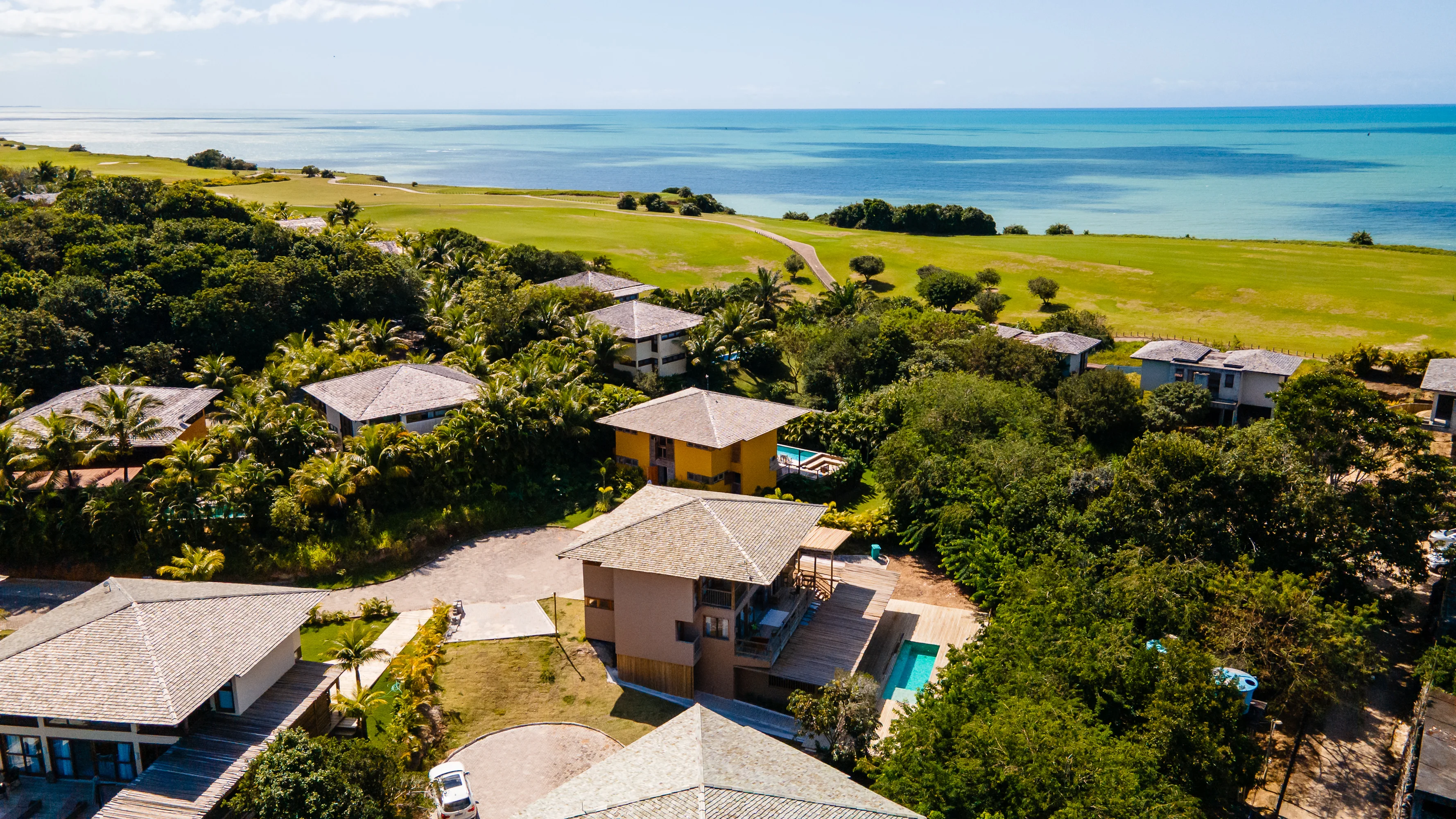 Casa 47 - Luftaufnahme mit Meer und Golfplatz