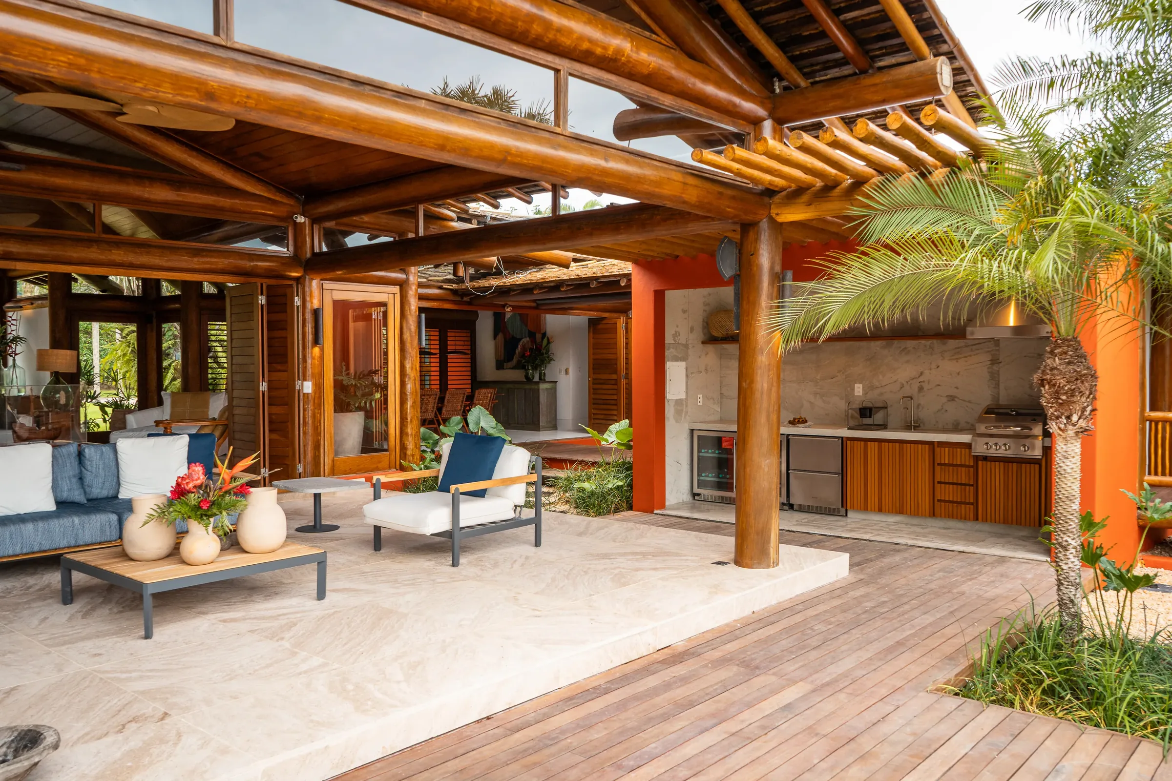 Casa 62 - área gourmet integrada ao estar externo