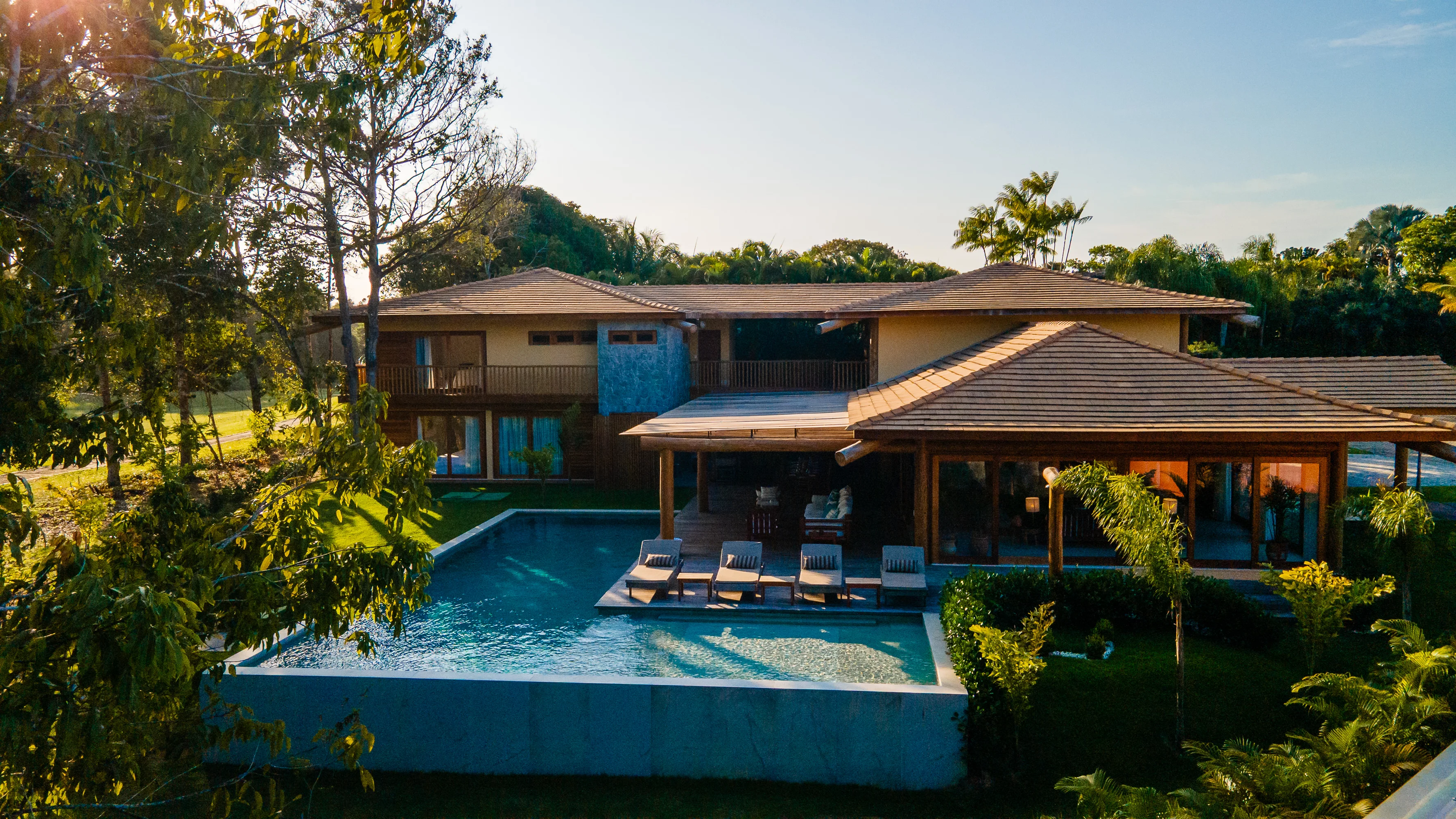 RESIDÊNCIAS A SUA CASA
