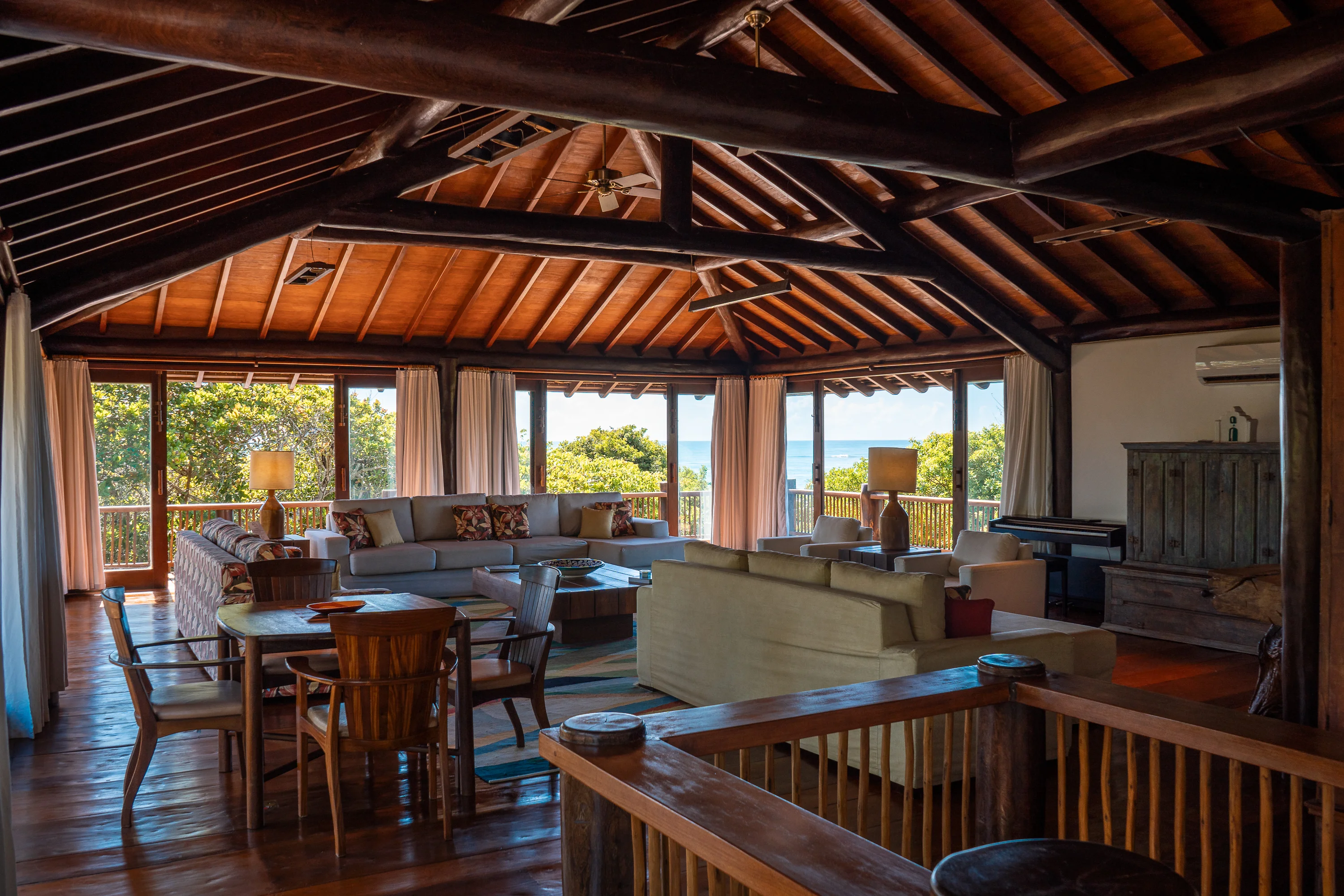 Patimirim Casa Azul - sala con vista al mar