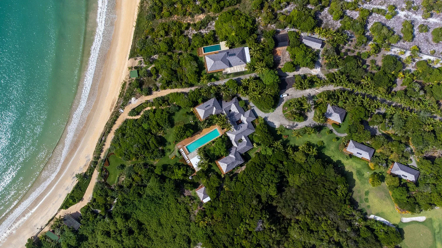 Patimirim Casa Principal - vista aérea de la propiedad junto a la playa